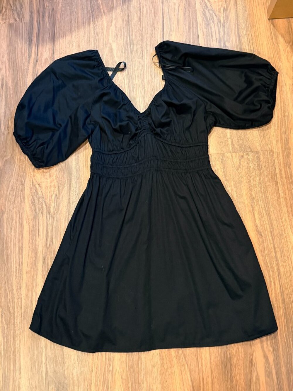 Old Navy Black Puff Sleeve Smocked Mini Dress — Size M
